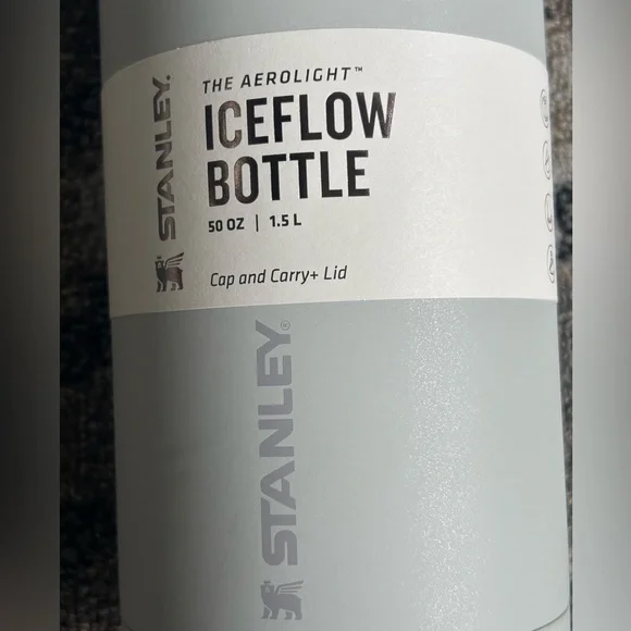 Stanley IceFlow Aerolight Bottle in Gray - Picture 2 of 7